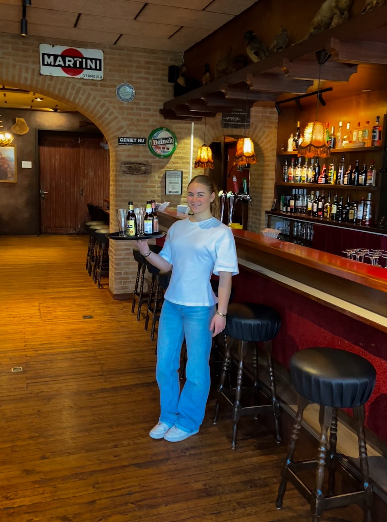 Team van De Rustende Jager – werken in een gezellig eetcafé in Oldeholtpade, Friesland