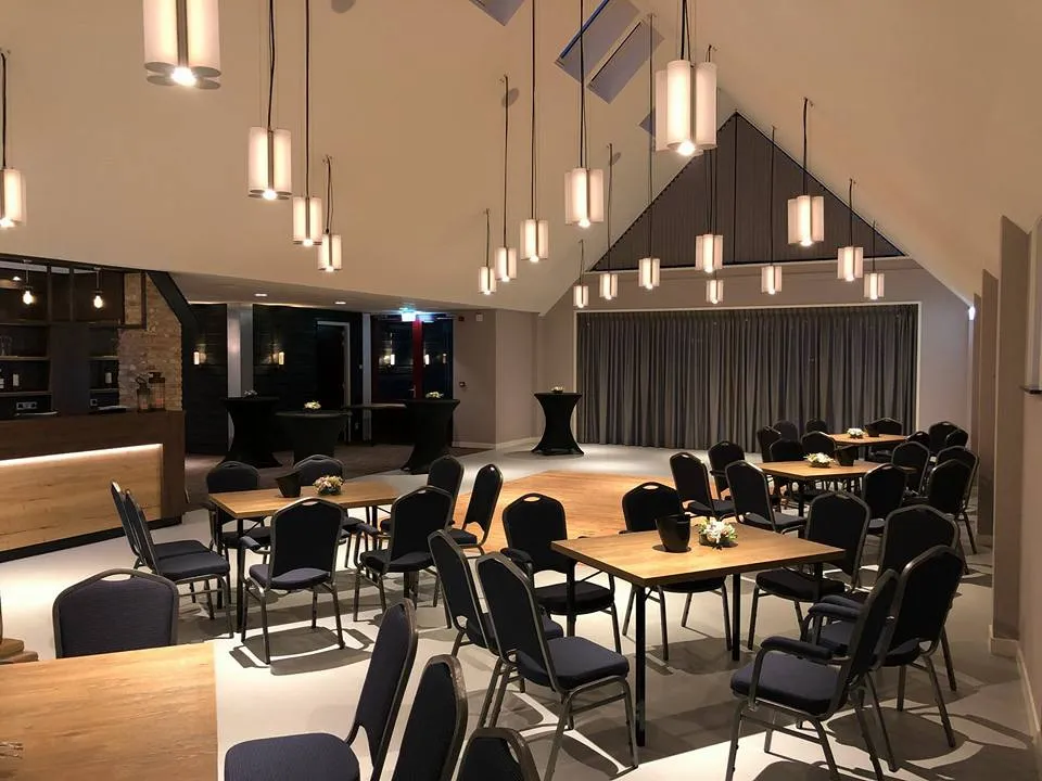 Interieur feestzaal De Rustende Jager – bruiloften en evenementen in Weststellingwerf